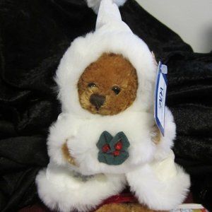Plushland Vintage Christmas Bear